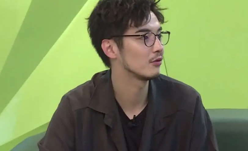 明明有1米8的大高个，但看起来很“矮”的12位男星，个个让人意外