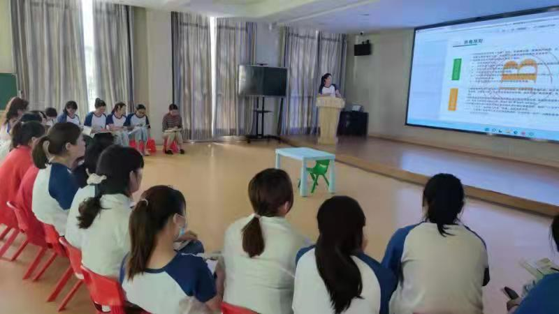 武漢市黃陂區(qū)組織餐企、食堂從業(yè)人員開展食品安全線上公益培訓(xùn)