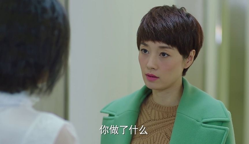 远离格格巫下巴、发面馒头脸，优雅老去才是中年女星最美的状态