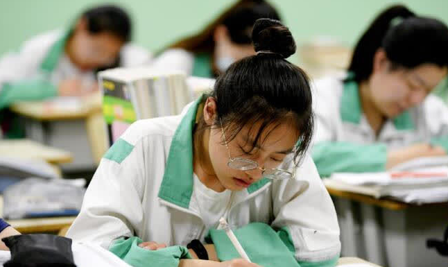 新高考模式最佳组合，“物化政”并非原配，“物地生”成合法夫妻