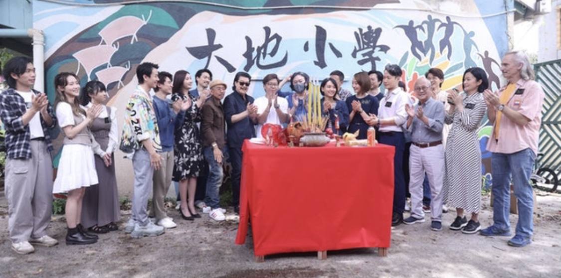 敖嘉年自由身多出路，新剧《野人老师》备受期待，不介意回TVB