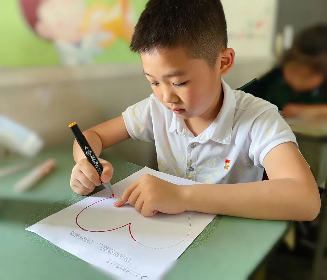 锦江小学开展了第十一届心理健康月的第一个主题队会活动