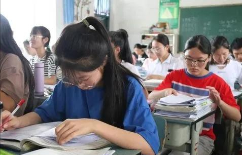 高三一模555分，班级第7，全校第290，有望考上重点大学吗？