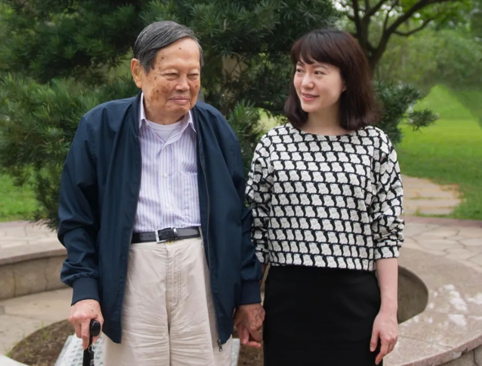 翁帆第一任丈夫是谁 翁帆在外面有男人吗-思宇生活