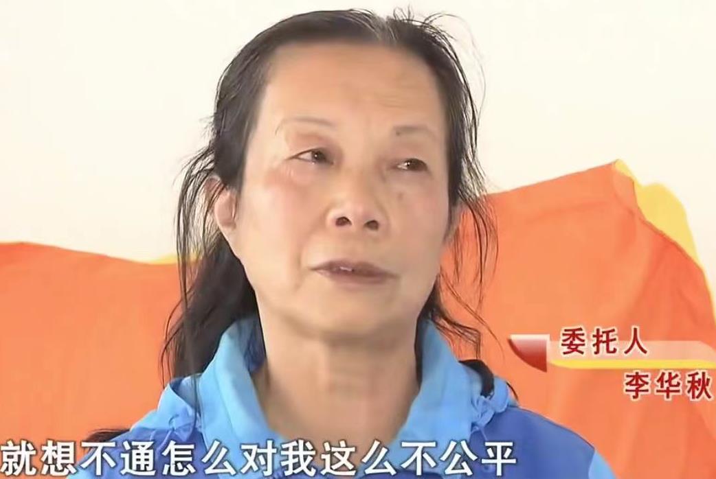姐妹情深：女儿悉心照料老母，无怨无悔承欢膝下