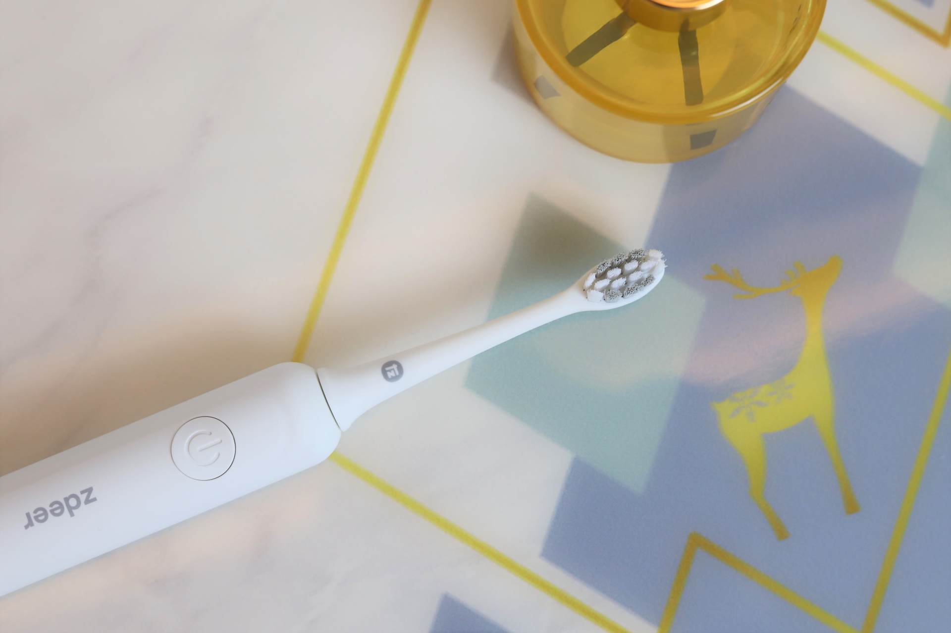 左点电动牙刷使用体验：去掉多余模式，电动牙刷就该这么简单