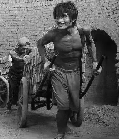 重磅！2022届十二省美术统考试题九省已曝光，艺考生考得如何？