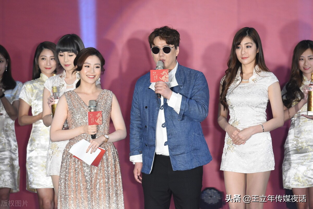 萧煌奇出席《狮子王》音乐剧活动：造型萌男人