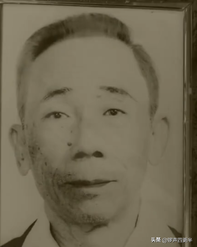 台湾美女替爷爷回大陆寻根，谁料找到老家时，发现爷爷已成独苗