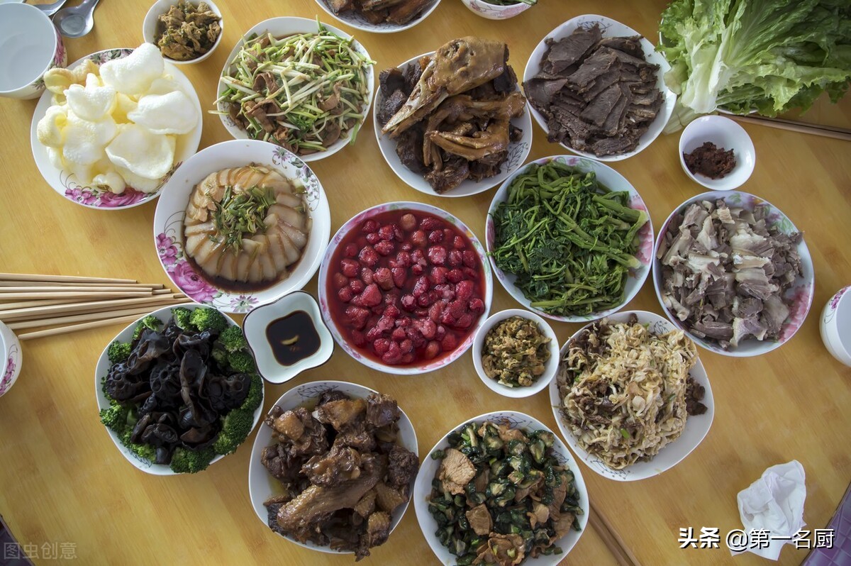 过年走亲戚，网友：这第3家是真心待客，第4家纯粹是不给面子啊
