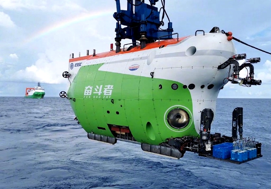 1个，2个……27个，中国奋斗号如下饺子，连刷万米深潜世界纪录