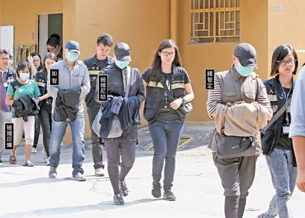 这太荒唐了(尼姑住别墅、开豪车、喝肉汤、穿黑丝，和2名男子结婚，太荒唐了)