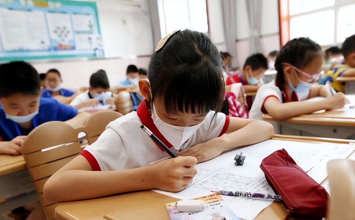 官方公告已经准备好了（官方最新通知，2023中小学或迎大面积学位短缺，家长需提前做准备）-趣拿体育