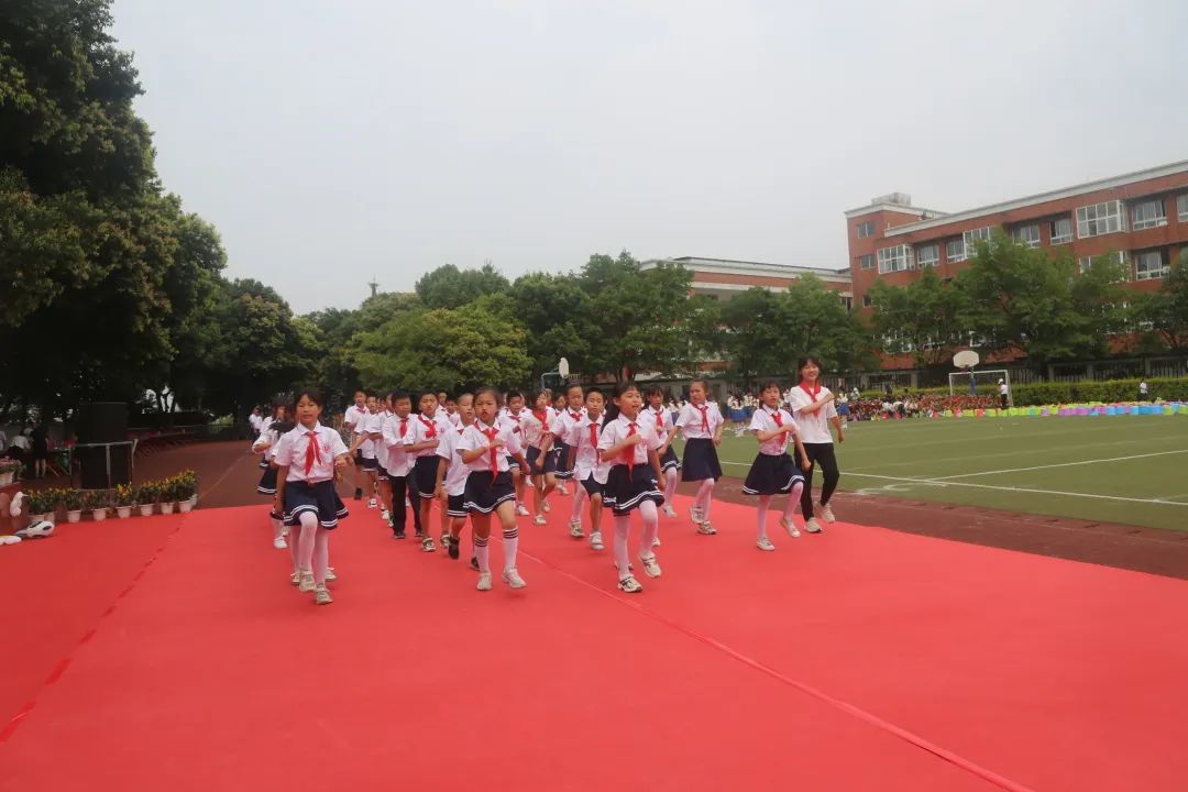 四川天府新区合江小学热烈庆祝“六一”国际儿童节