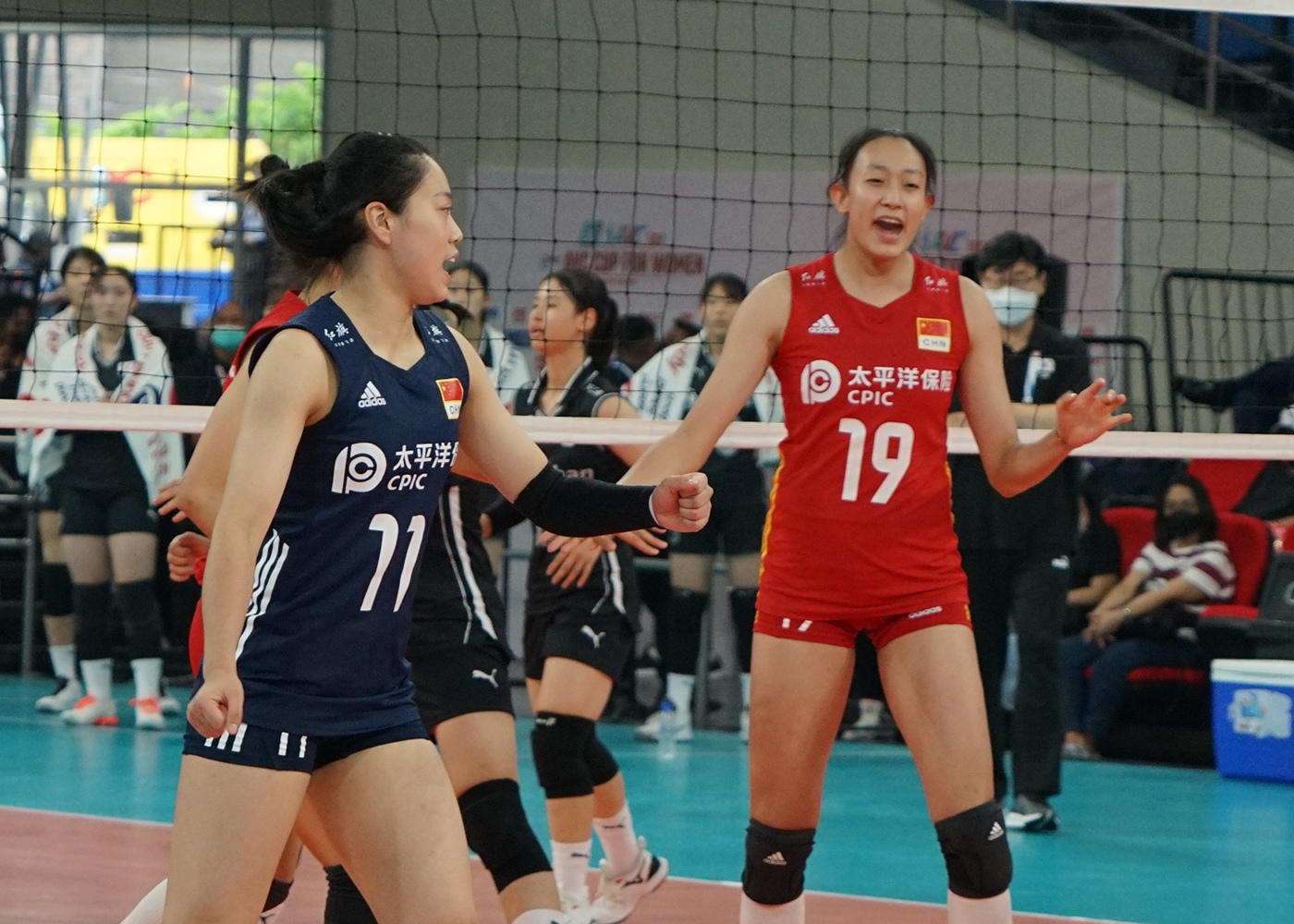 拒绝冷门！亚洲杯中国女排克服一传波动3比2险胜越南，夺得两连胜