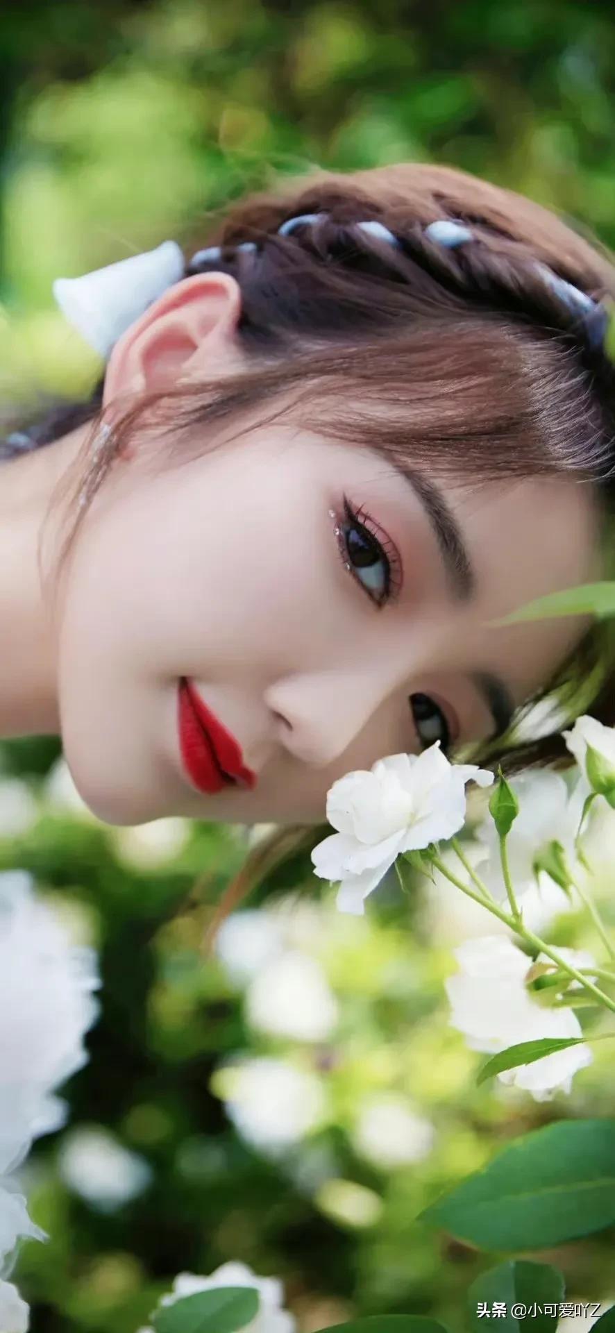 毛晓彤，可爱美丽的花仙子