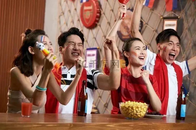 足球游戏素材（火力全开，这些足球素材出线了）