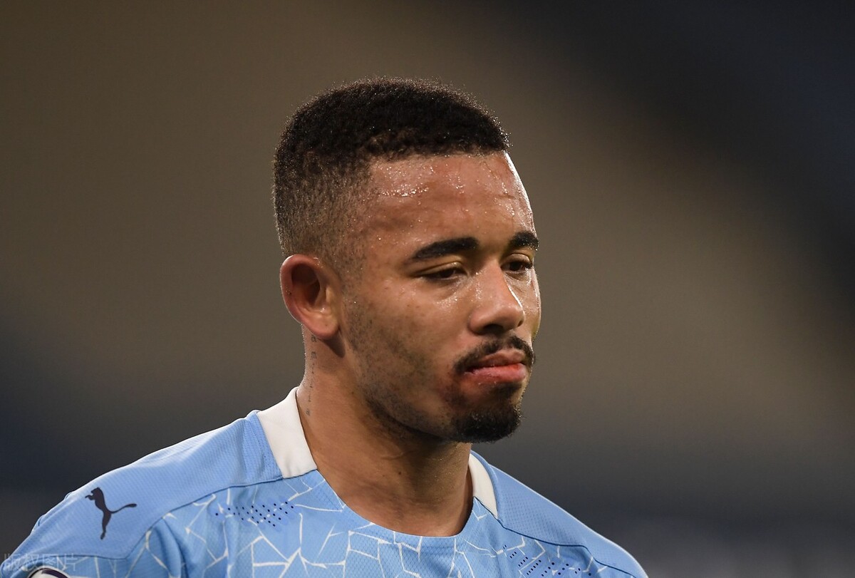 法甲德甲意甲西甲英超什么意思（欧洲五大联赛的定位，法甲培养年轻人，德甲球队稳定，英超最有钱）