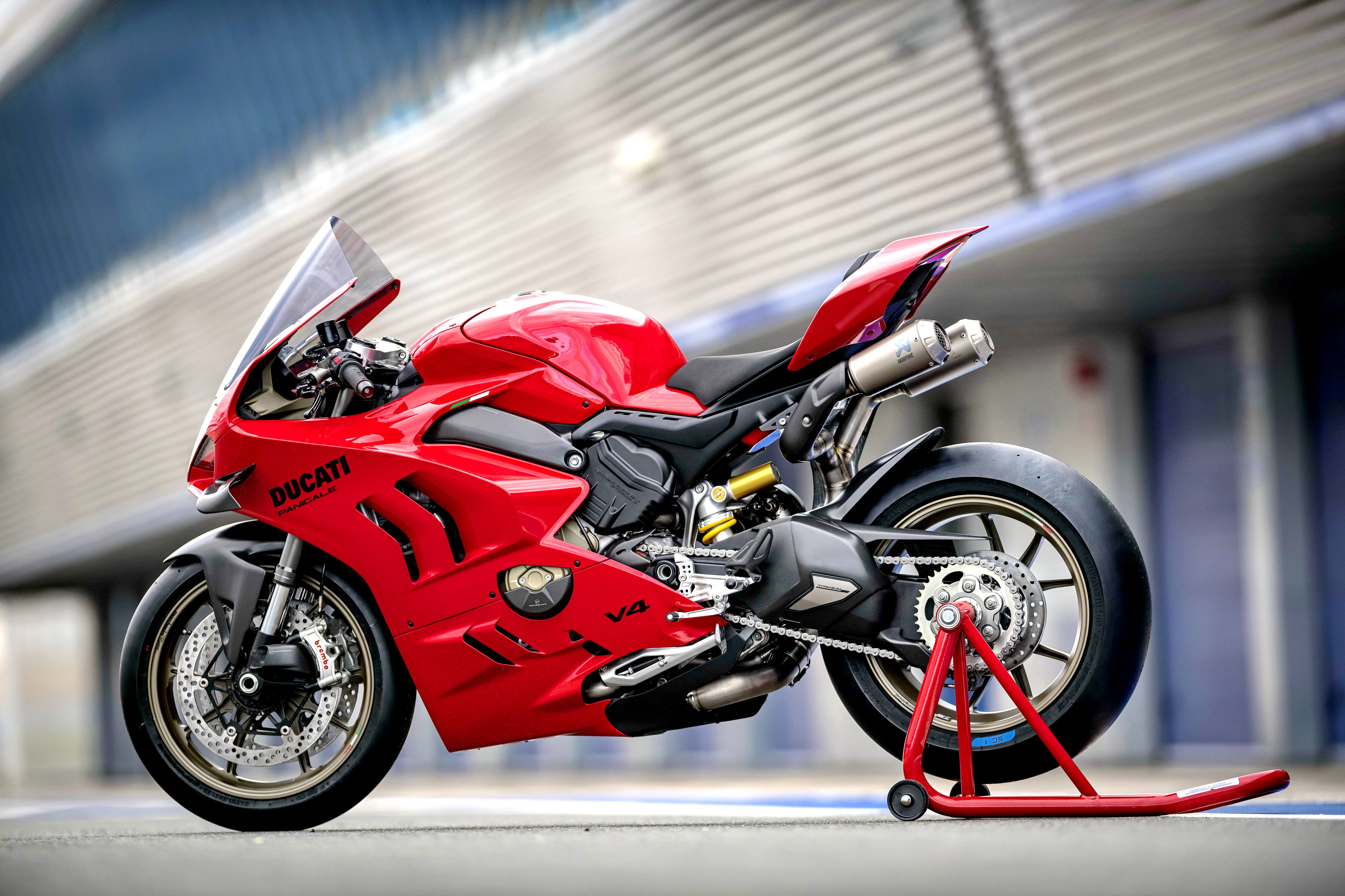 真实赛车数据包(换装赛车套件的杜卡迪 2022 Panigale V4/V4 S Performance)