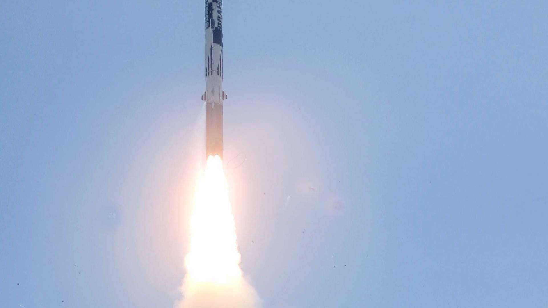 ӡ�ȵ���ͻϮ�ͻ�˹̹��Խ��124����ʧ��׹�٣�ӡ�ȹ����ٴζ���