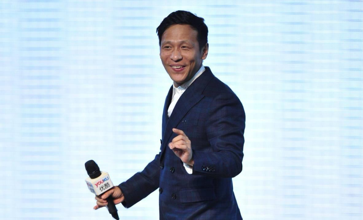 宋小宝:二人转演员出身被赵本山看中,成名后离开发妻,如今怎样