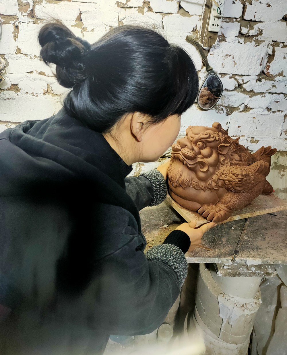 冯宝英:世界瓷都金蟾王