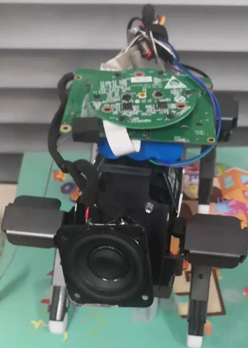 会说话的机器狗