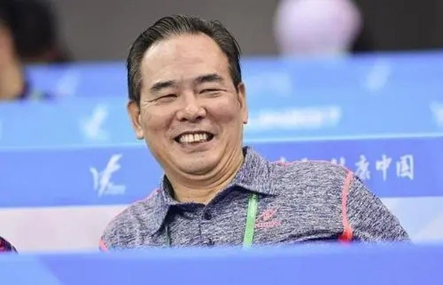 国乒文体恋仅蔡振华圆满，相濡以沫34年，曾和妻子住15平米小屋