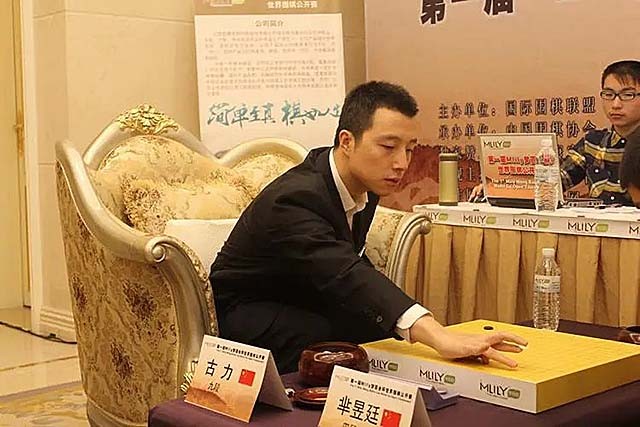 孟昭玉西安围棋协会(围棋第一美女唐莉，曾与师傅聂卫平传绯闻，低调成婚嫁地产老总)