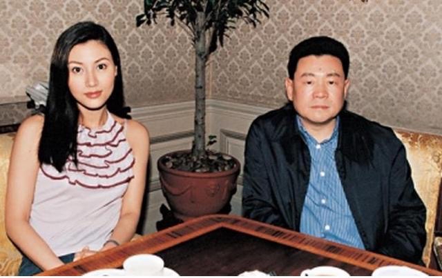 6位“清纯欲女”的劲爆情史：有人8段感情4次婚姻，有人当街热吻