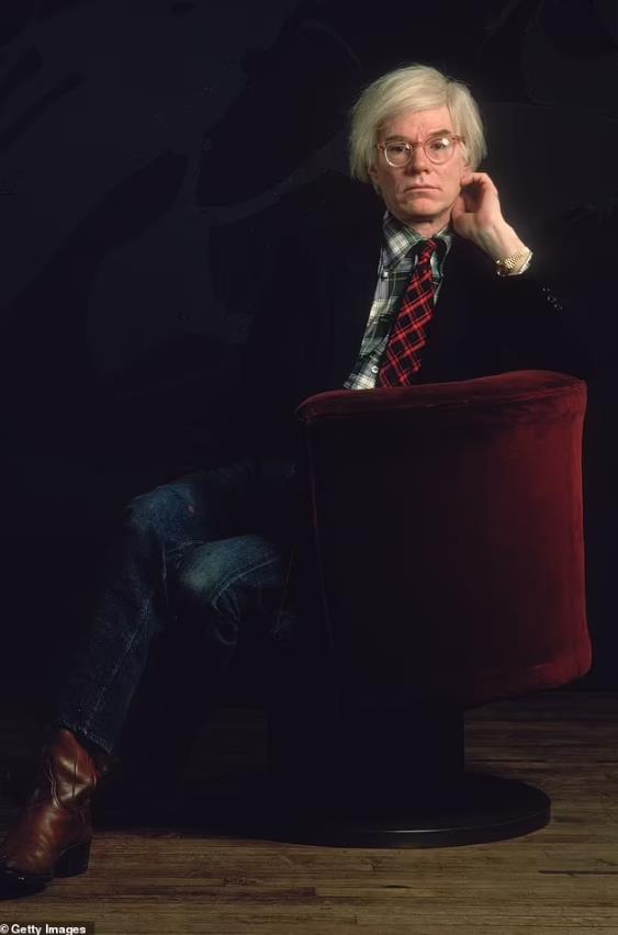 Marilyn（安迪沃霍尔的梦露肖像拍出13亿天价创下纪录！这背后，还有段故事）