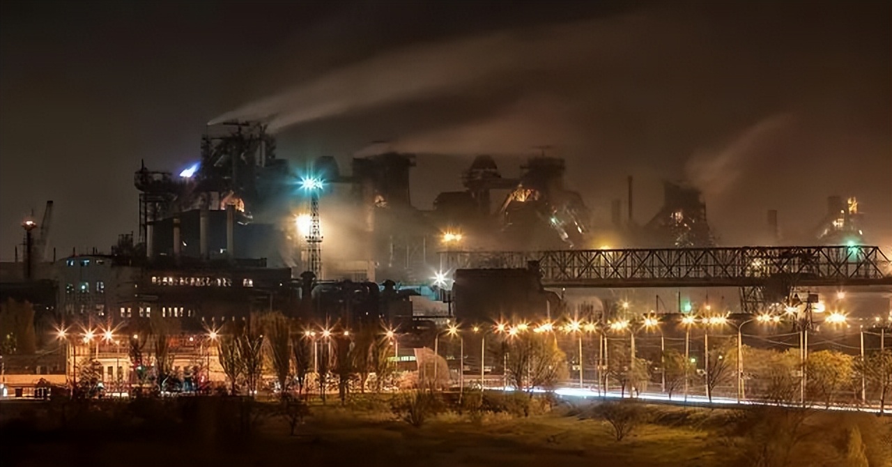 ���ٸ����������ⱻը��2000�����������ܣ�Ӣ���ֱ�Ҫ��������