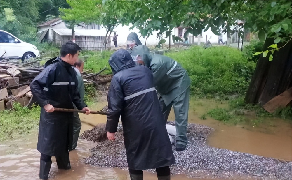 凤县筑牢防汛“安全堤”确保安全稳度汛