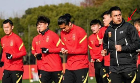 当足球助教应该懂什么（进入国足辅助李霄鹏的十五位助教）-趣拿体育