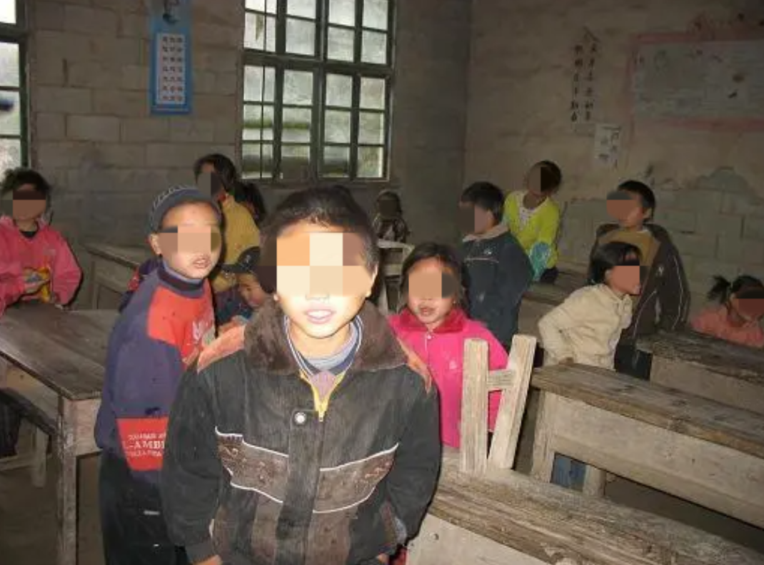 2009年，江西一“高考状元”因抢银行被判10年，出狱后又考上985