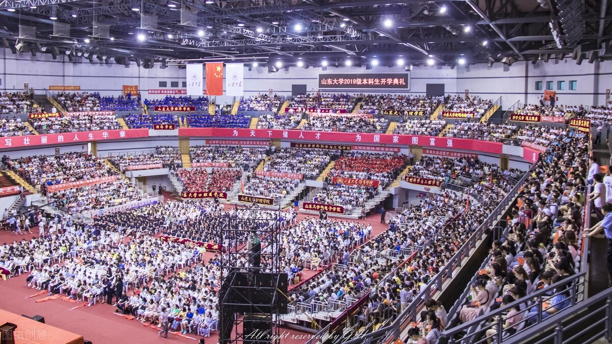 武书连出2022年大学排行榜了，山东大学排名不俗，青岛大学进步快