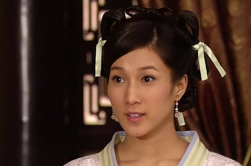 明明get不到，却被夸上天的10位女星，是谁的审美有问题？