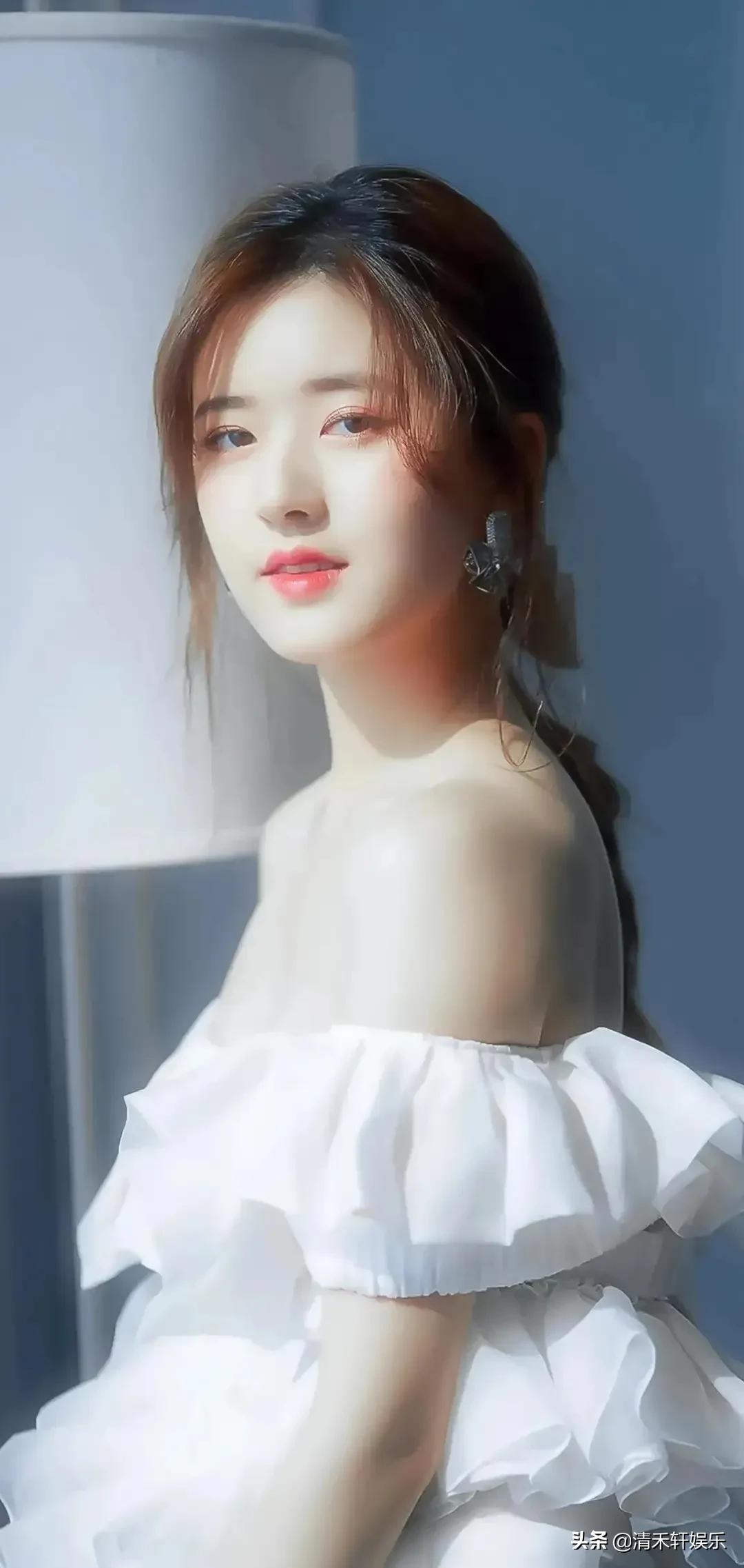 赵露思，最后一张嘟嘴照，特别好！可爱无敌，也特美