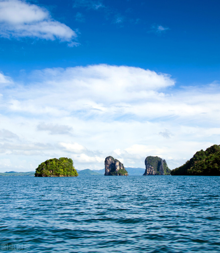 漂亮的大海高清图片大全。海边唯美风景。蓝天大海风光，美丽治愈