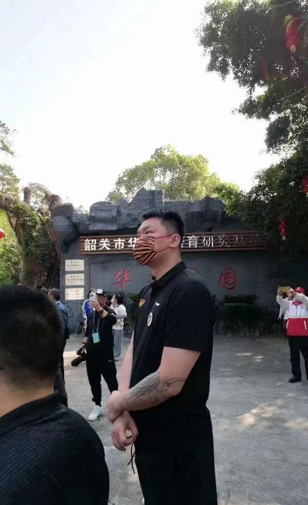 广东男篮最新赛程2022队员名单（宏远新消息！胡明轩全明星首发引争议 朱总率队看华南虎 两悍将复出）