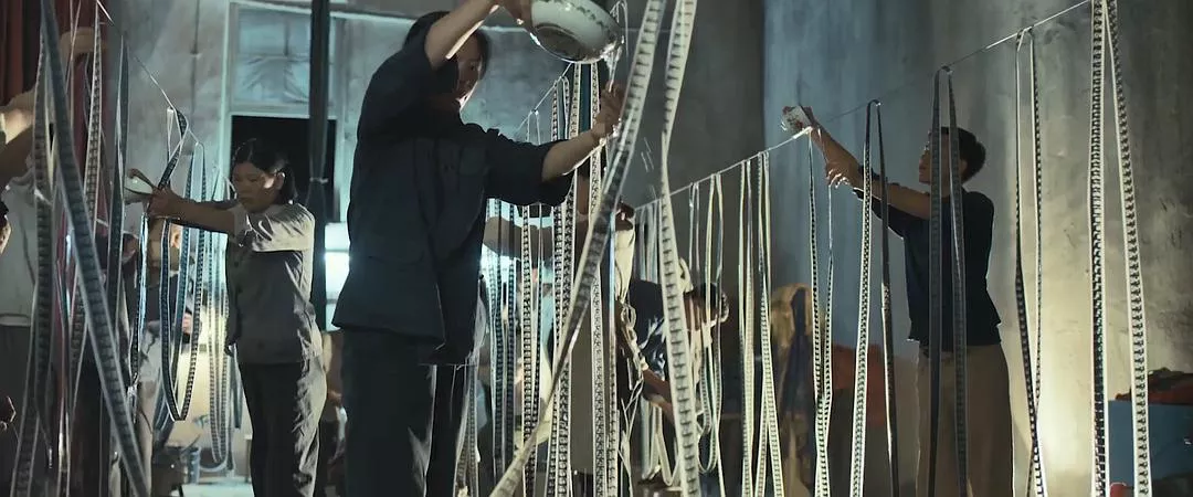 卧底电影票贩群：高价电影票的水下生意竟然这么深