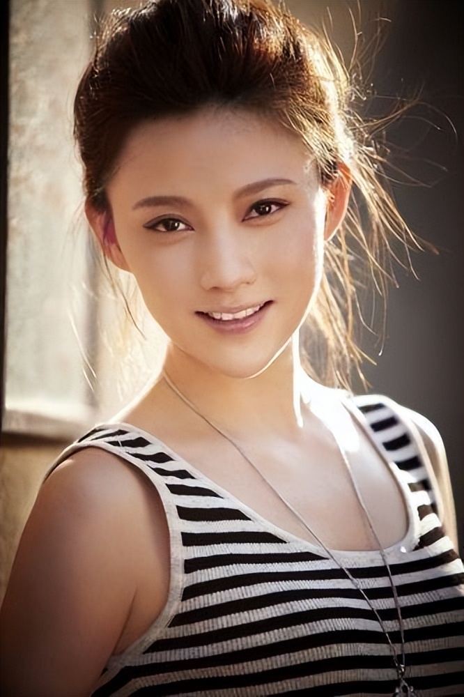 英年早逝的9位女星，个个让人痛惜，最大34岁，最小22岁