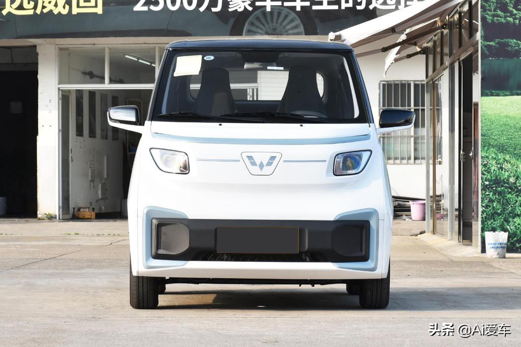 便宜长续航带快充，很灵巧很好养的代步车，好开好停，五菱Nano EV