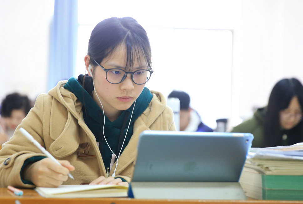 大学生一般大几考研（2022年全国各高校）