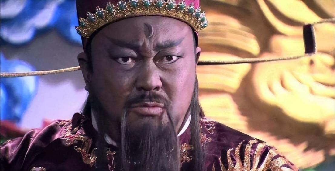 "你从小学京剧,身材架子只用增点肥就很符合包公形象.