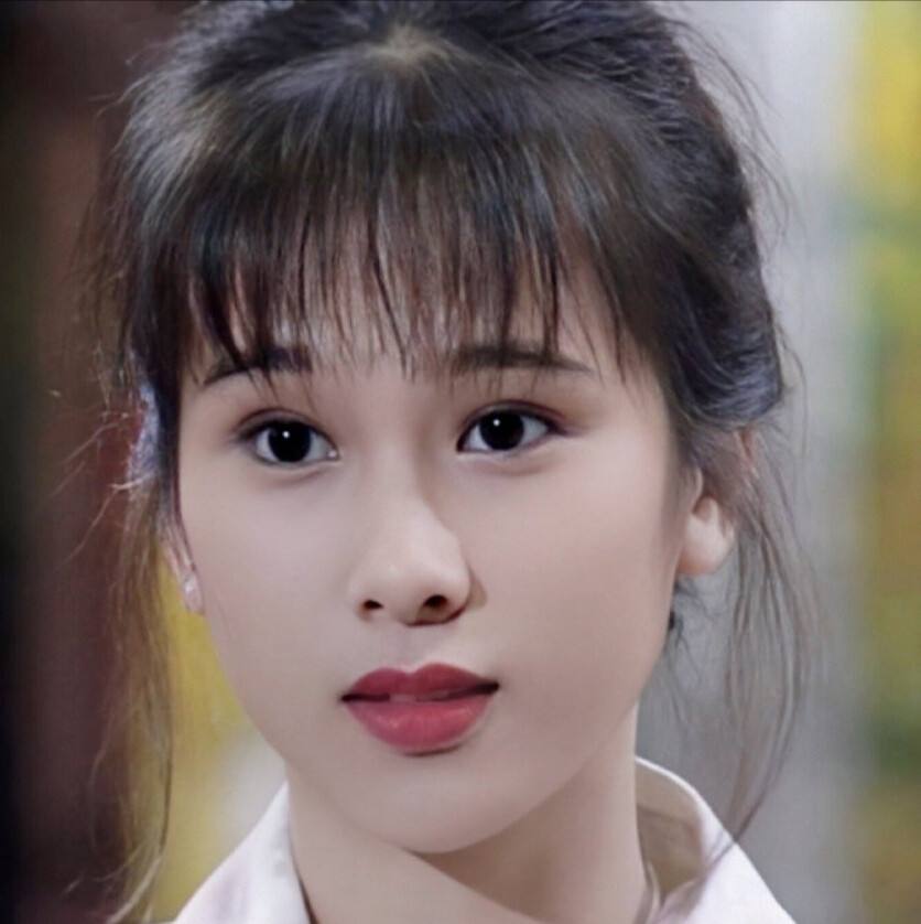 TVB两大甜妹命运各异，唐宁离婚带两娃苦求工作，文颂娴却很幸福