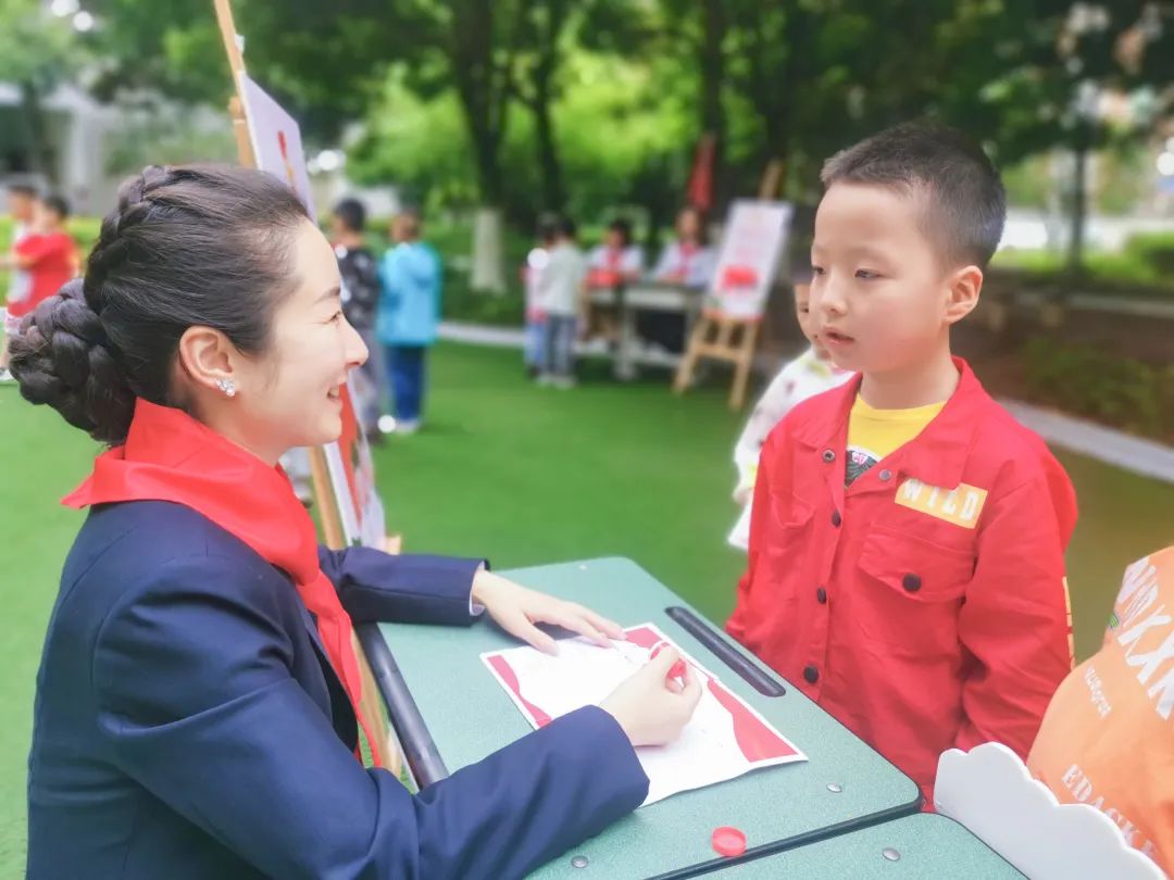 少年心向党 入队争先锋｜永安小学举行一年级分批入队闯关活动