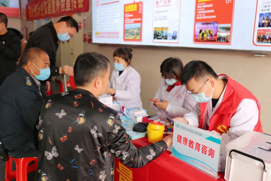 捐款255999元！为海峡国际五金机电城爱心商家点赞