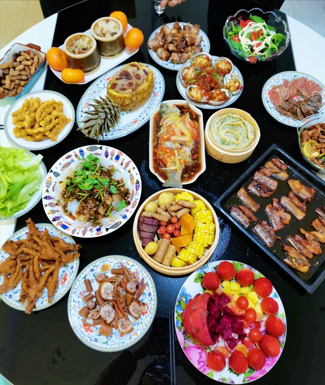 6家年夜饭大比拼,有热有凉荤素搭配,色香味美,有你家丰盛吗?