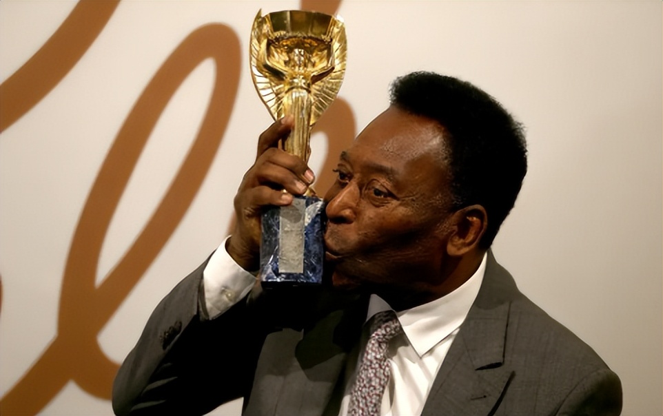 雷米特金杯(躲过法西斯躲不过盗贼,世界杯金杯的波折命运)_篮球新闻